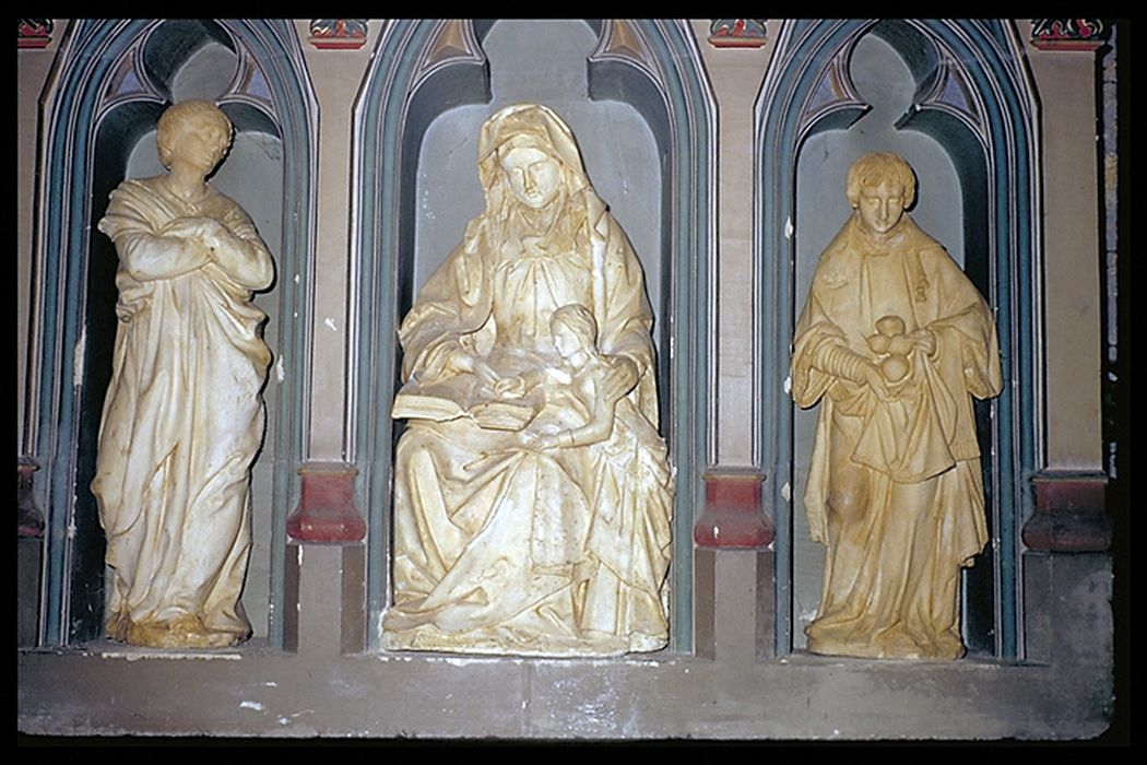 groupe sculpté : Education de la Vierge, statues : saint Etienne, sainte non identifiée