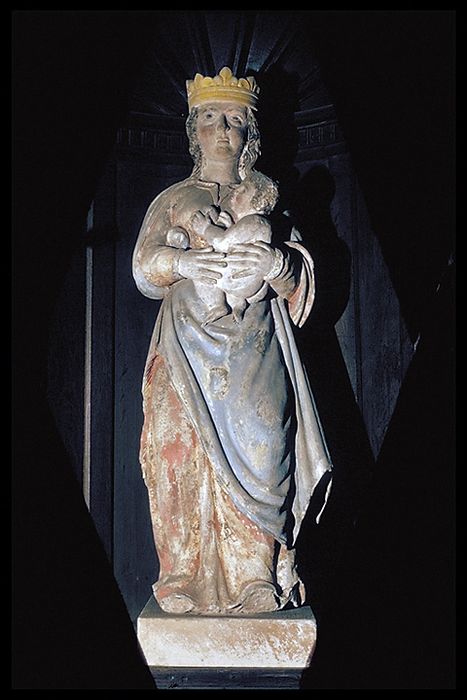 statue : Vierge à l'Enfant