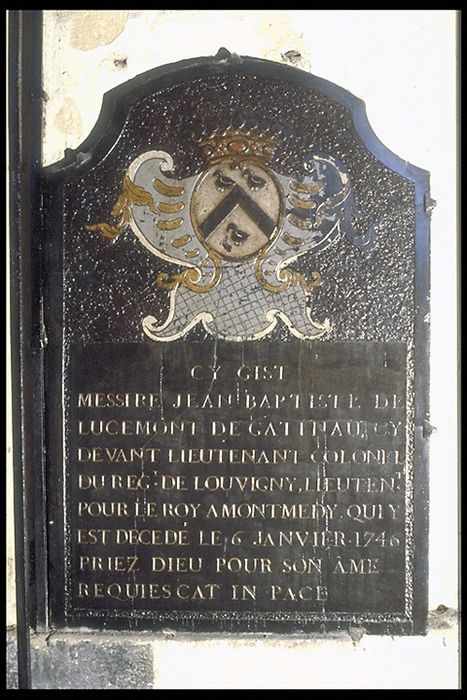 Plaque funéraire (pierre funéraire) en mémoire de Jean-Baptiste de Lucemont de Gastineau