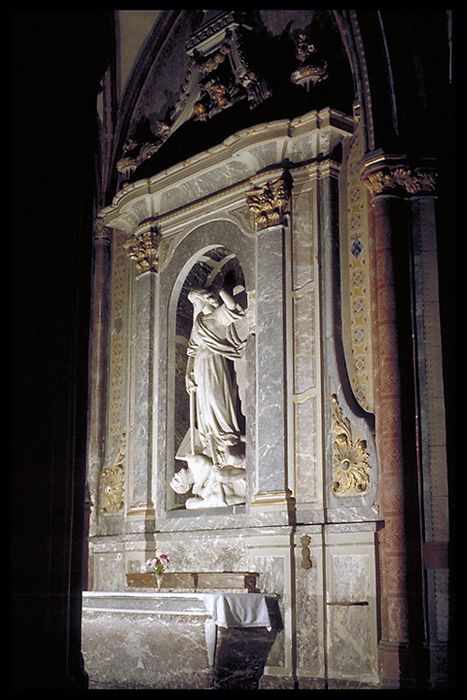 autel, retable, statue : Saint Michel - © Ministère de la Culture (France), Conservation des antiquités et des objets d’art de la Meuse - Tous droits réservés