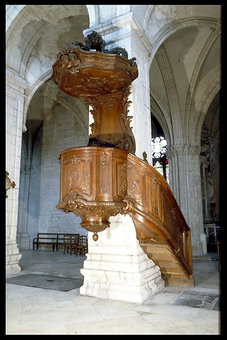 chaire à prêcher - © Ministère de la Culture (France), Conservation des antiquités et des objets d’art de la Meuse – Tous droits réservés