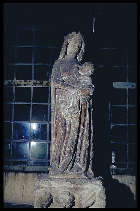 statue : Vierge à l'Enfant allaitant - © Ministère de la Culture (France), Conservation des antiquités et des objets d’art de la Meuse – Tous droits réservés