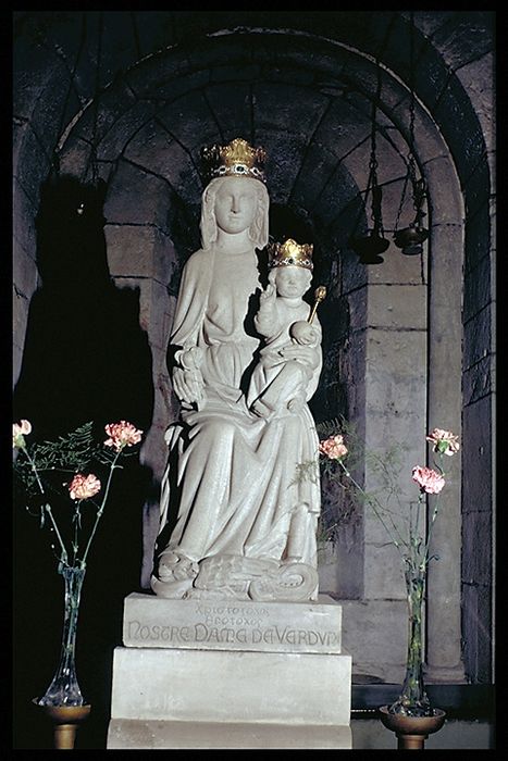 statue : Notre-Dame de Verdun