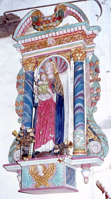 statue : Notre-Dame des vertus