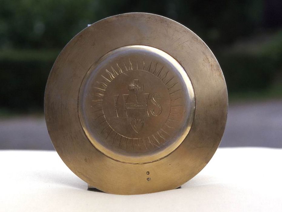 patène - © Ministère de la Culture (France), Conservation des antiquités et des objets d’art du Morbihan, tous droits réservés
