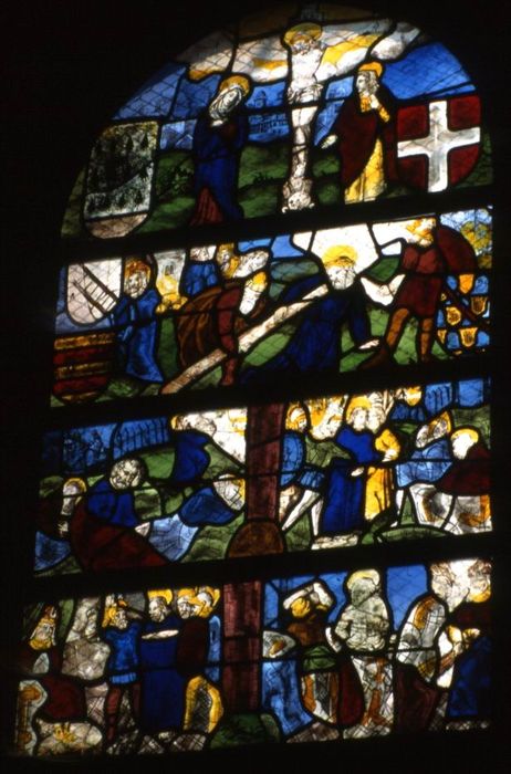 verrière : scènes de la vie du Christ, écussons armoriés - © Ministère de la Culture (France), Conservation des antiquités et des objets d’art du Morbihan, tous droits réservés