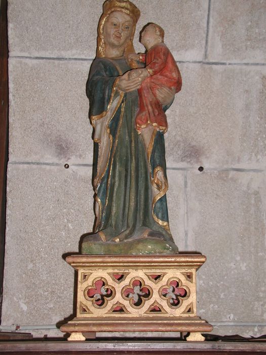 statue : Vierge à l'Enfant - © Ministère de la Culture (France), Conservation des antiquités et des objets d’art du Morbihan, tous droits réservés