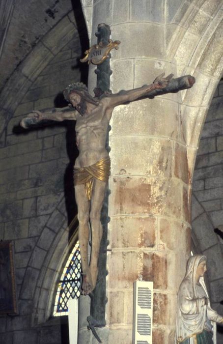 statue : Christ en croix - © Ministère de la Culture (France), Conservation des antiquités et des objets d’art du Morbihan, tous droits réservés