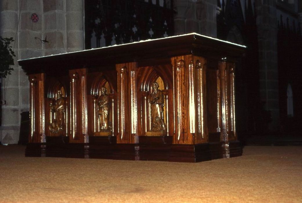 autel face au peuple - © Ministère de la Culture (France), Conservation des antiquités et des objets d’art du Morbihan, tous droits réservés