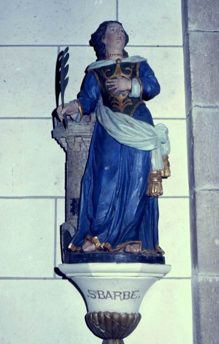 statue : Sainte Barbe - © Ministère de la Culture (France), Conservation des antiquités et des objets d’art du Morbihan, tous droits réservés