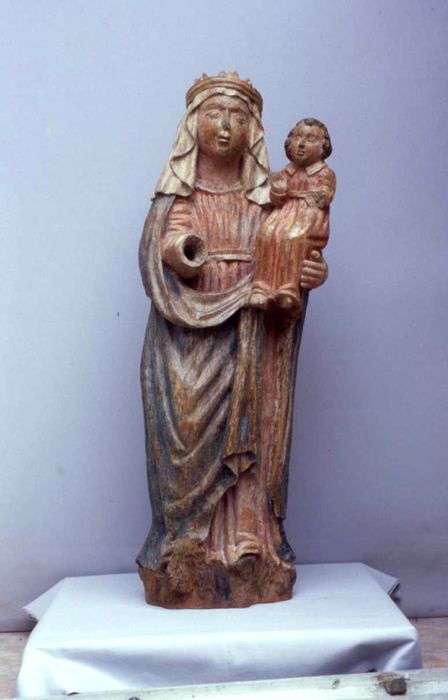 statue : Vierge à l'Enfant - © Ministère de la Culture (France), Conservation des antiquités et des objets d’art du Morbihan, tous droits réservés