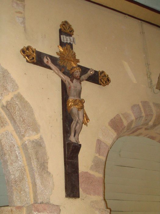 statue : Christ en croix - © Ministère de la Culture (France), Conservation des antiquités et des objets d’art du Morbihan, tous droits réservés