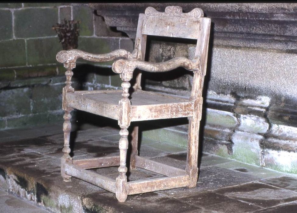 siège de célébrant - © Ministère de la Culture (France), Conservation des antiquités et des objets d’art du Morbihan, tous droits réservés