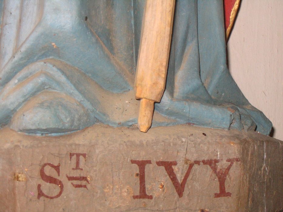 statue : Saint Ivy ou Divy, détail - © Ministère de la Culture (France), Conservation des antiquités et des objets d’art du Morbihan, tous droits réservés