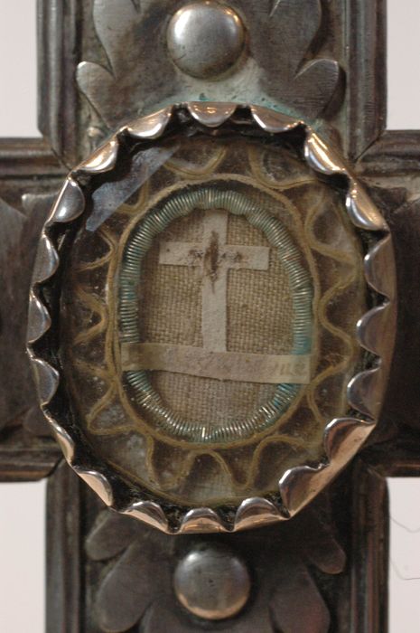 croix-reliquaire de la Vraie Croix, détail - © Ministère de la Culture (France), Conservation des antiquités et des objets d’art du Morbihan, tous droits réservés