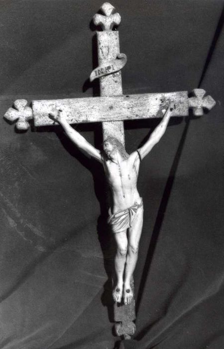 croix (crucifix) - © Ministère de la Culture (France), Conservation des antiquités et des objets d’art du Morbihan, tous droits réservés