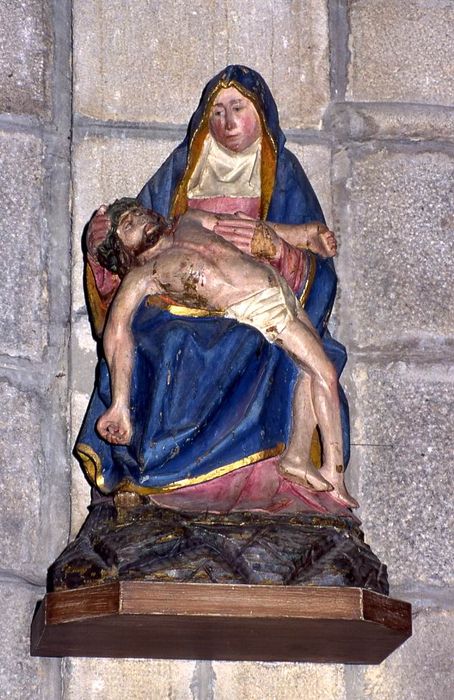 Groupe sculpté : Vierge de Pitié