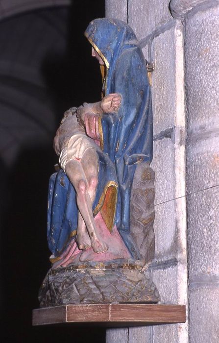 groupe sculpté : Vierge de Pitié