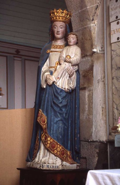 statue : Vierge à l'Enfant
