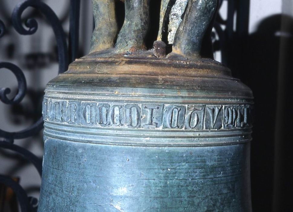 cloche, détail - © Ministère de la Culture (France), Conservation des antiquités et des objets d’art du Morbihan – Tous droits réservés