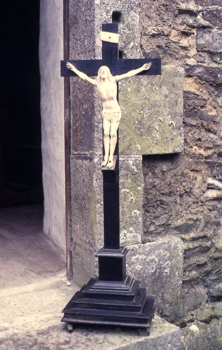 croix (crucifix) - © Ministère de la Culture (France), Conservation des antiquités et des objets d’art du Morbihan – Tous droits réservés