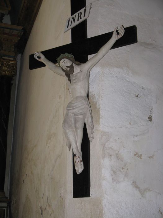 Statue : Christ en croix