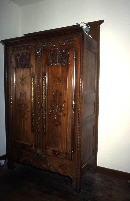 armoire - © Ministère de la Culture (France), Conservation des antiquités et des objets d’art du Morbihan – Tous droits réservés