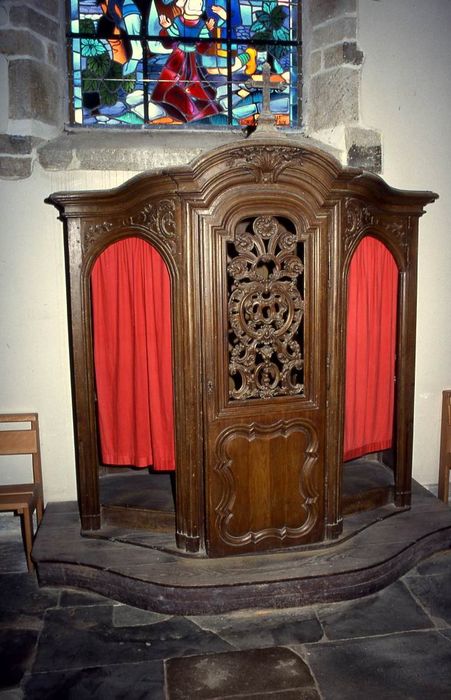 confessionnal n°1 - © Ministère de la Culture (France), Conservation des antiquités et des objets d’art du Morbihan – Tous droits réservés