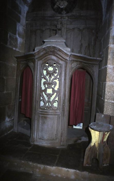 confessionnal n°2 - © Ministère de la Culture (France), Conservation des antiquités et des objets d’art du Morbihan – Tous droits réservés