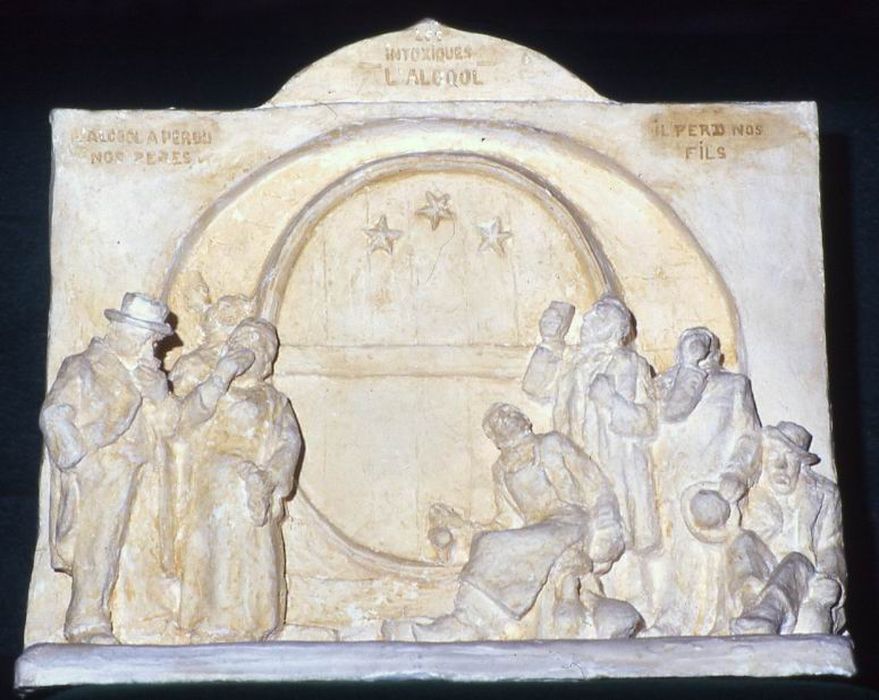 collection de trois-cent-quatorze sculptures, détail  - © Ministère de la Culture (France), Conservation des antiquités et des objets d’art du Morbihan – Tous droits réservés
