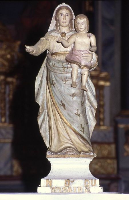 statue de procession : Vierge à l'Enfant dite Notre-Dame du Rosaire - © Ministère de la Culture (France), Conservation des antiquités et des objets d’art du Morbihan – Tous droits réservés
