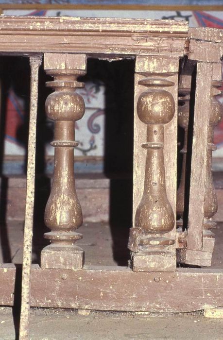 clôture de choeur (table de communion) et son tronc - © Ministère de la Culture (France), Conservation des antiquités et des objets d’art du Morbihan – Tous droits réservés