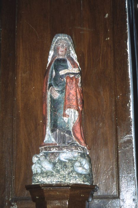 statue : Sainte Brigitte - © Ministère de la Culture (France), Conservation des antiquités et des objets d’art du Morbihan – Tous droits réservés