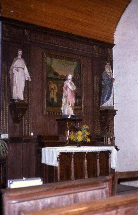 autel et retable du transept sud - © Ministère de la Culture (France), Conservation des antiquités et des objets d’art du Morbihan – Tous droits réservés