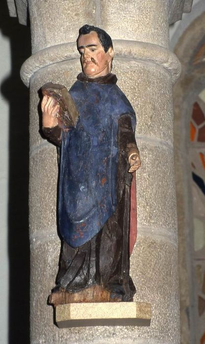 Statue : Saint au livre dit Saint Yves