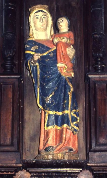 statue : Vierge à l'Enfant
