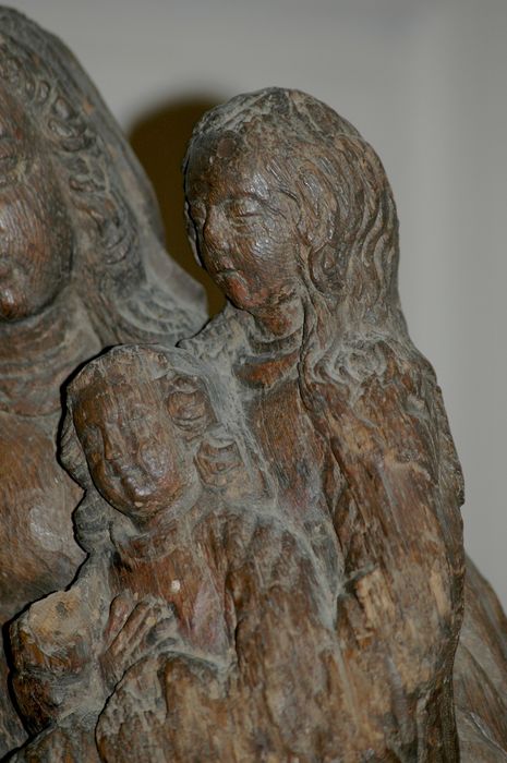 statue : Sainte Anne, la Vierge et l'Enfant