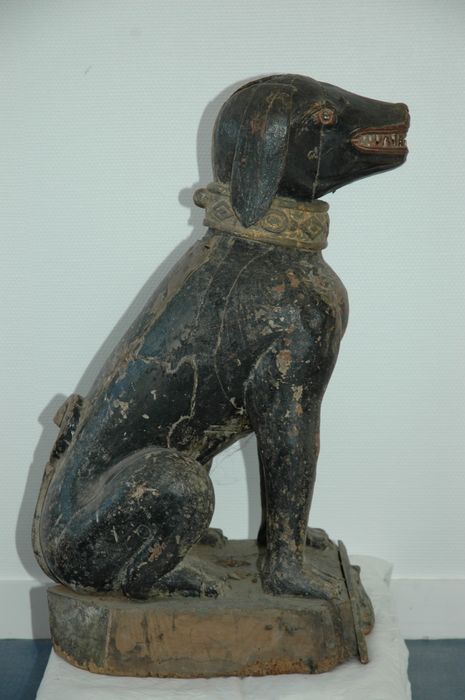 statue : Chien assis