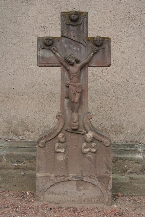 Dalle funéraire n°2 (croix funéraire)