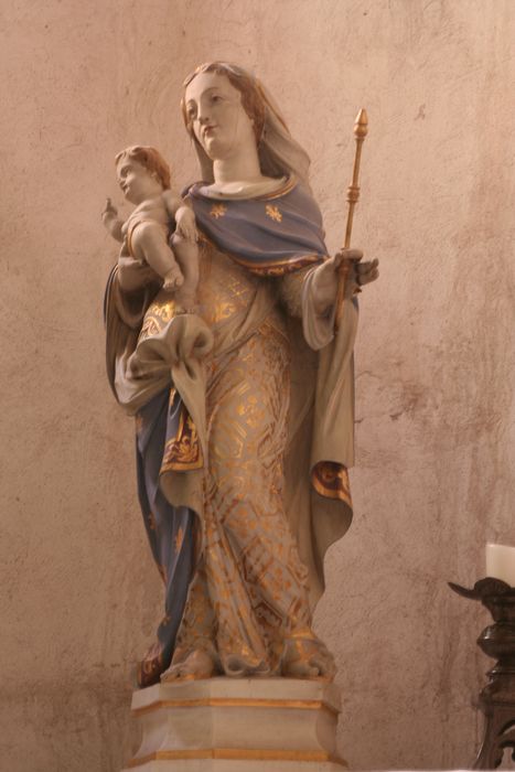 statue : Vierge à l'Enfant