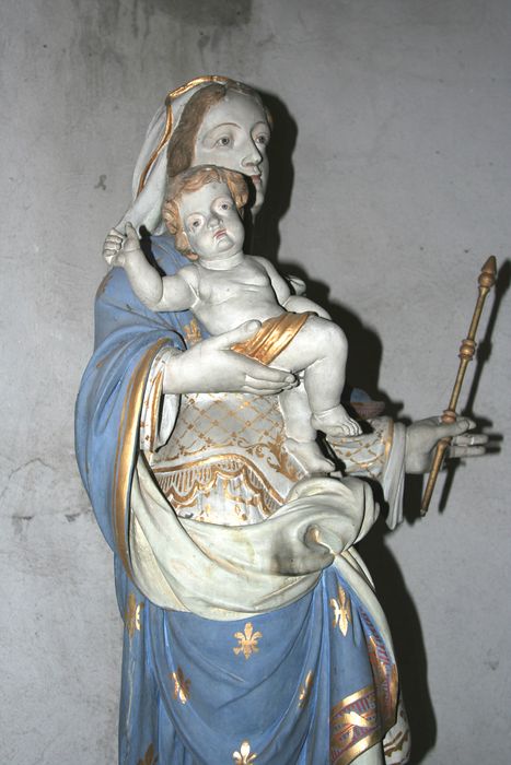 statue : Vierge à l'Enfant, vue partielle