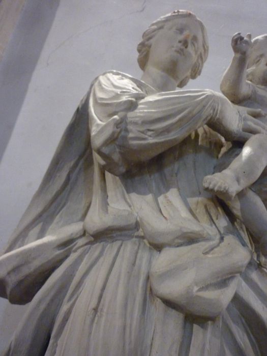 statue : Vierge à l'Enfant - © Ministère de la Culture (France), Conservation des antiquités et des objets d’art de la Nièvre – Tous droits réservés