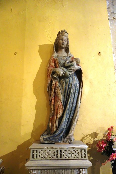 statue : Vierge à l'Enfant