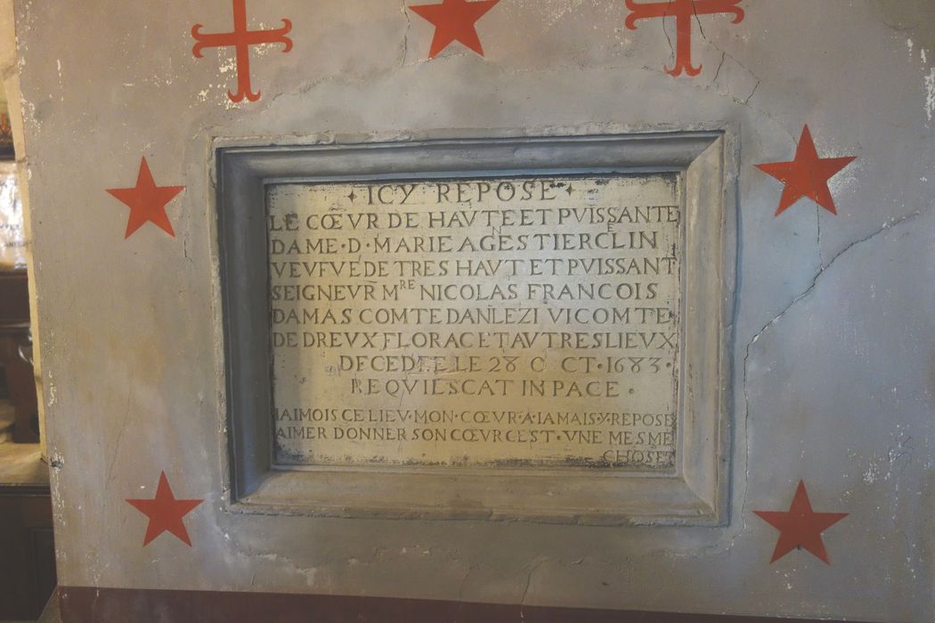 plaque funéraire, tombeau du coeur de Marie-Agnès Tiercelin, veuve de Nicolas-François Damas, comte d'Anlezy