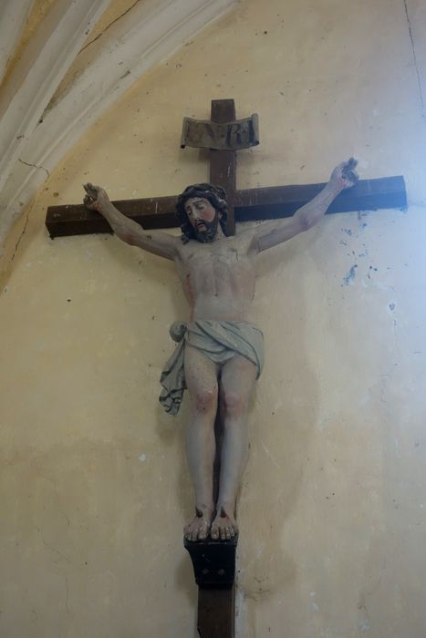 statue : Christ en croix - © Ministère de la Culture (France), Conservation des antiquités et des objets d’art de la Nièvre – Tous droits réservés 