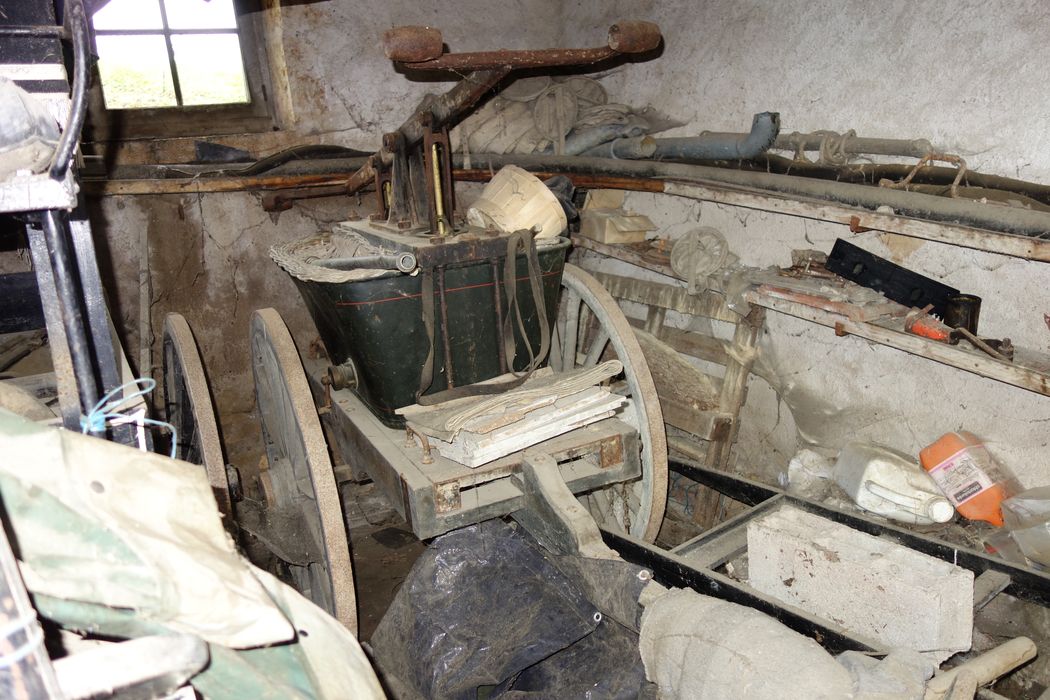 véhicule de lutte contre l'incendie (pompe à incendie) - © Ministère de la Culture (France), Conservation des antiquités et des objets d’art de la Nièvre – Tous droits réservés
