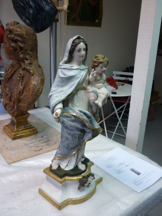 statuette : Vierge à l'Enfant - © Ministère de la Culture (France), Conservation des antiquités et des objets d’art de la Nièvre – Tous droits réservés 