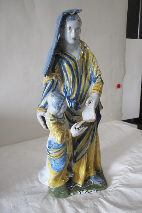 groupe sculpté : sainte Anne et la Vierge - © Ministère de la Culture (France), Conservation des antiquités et des objets d’art de la Nièvre – Tous droits réservés 