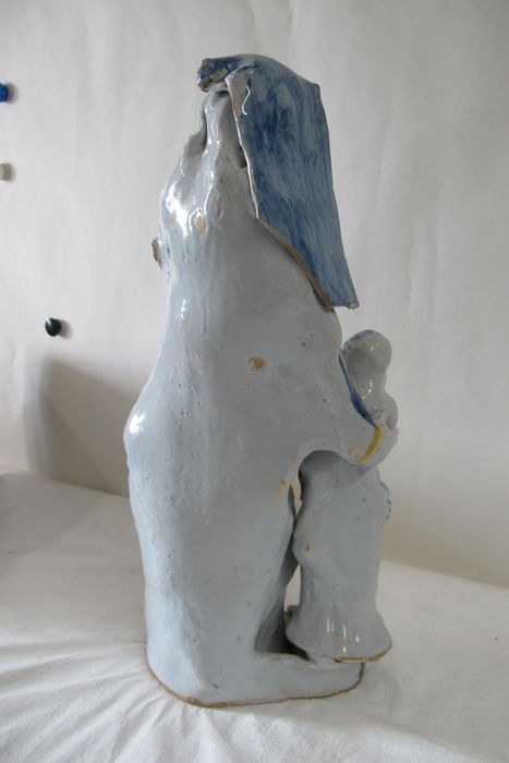 groupe sculpté : sainte Anne et la Vierge, revers - © Ministère de la Culture (France), Conservation des antiquités et des objets d’art de la Nièvre – Tous droits réservés 