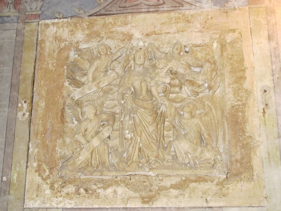 bas-relief : Vierge à l'Enfant